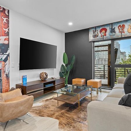 Skyline View, Pool, Gym, Balcony'S, Walk To Bway! Apartamento Nashville Exterior foto
