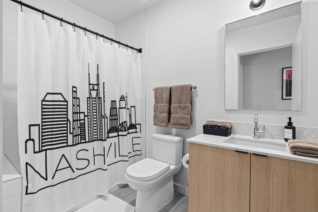 Skyline View, Pool, Gym, Balcony'S, Walk To Bway! Apartamento Nashville Exterior foto