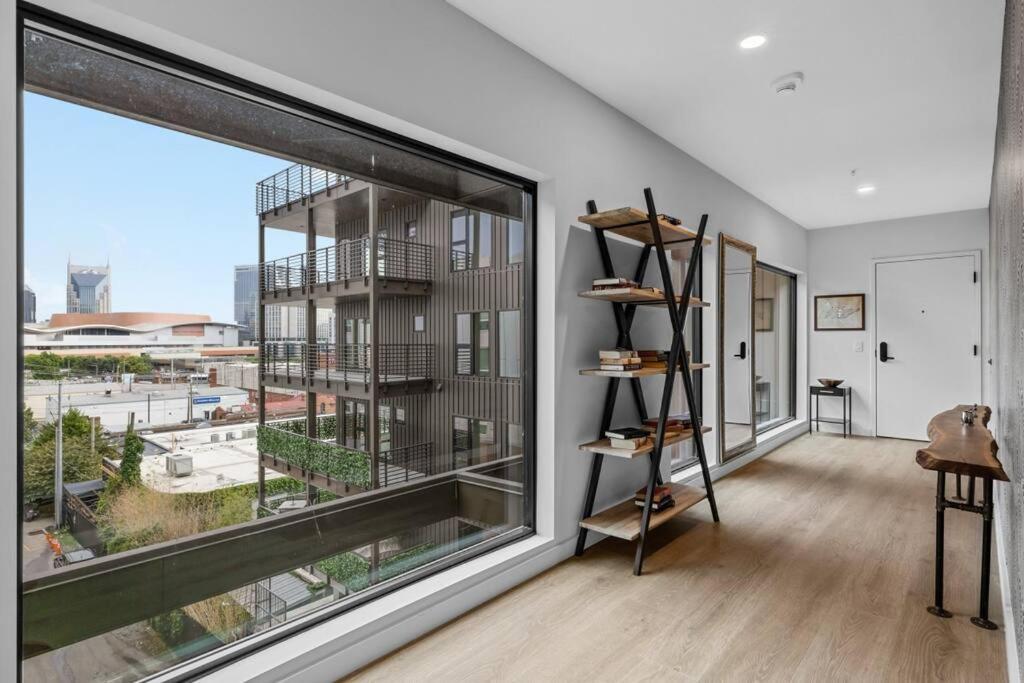 Skyline View, Pool, Gym, Balcony'S, Walk To Bway! Apartamento Nashville Exterior foto