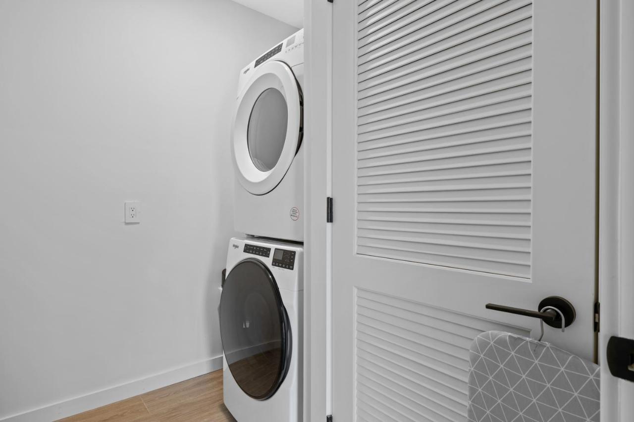 Skyline View, Pool, Gym, Balcony'S, Walk To Bway! Apartamento Nashville Exterior foto
